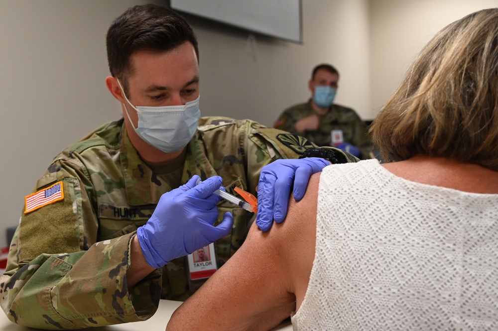 AZNG supports vaccination site in Mohave County