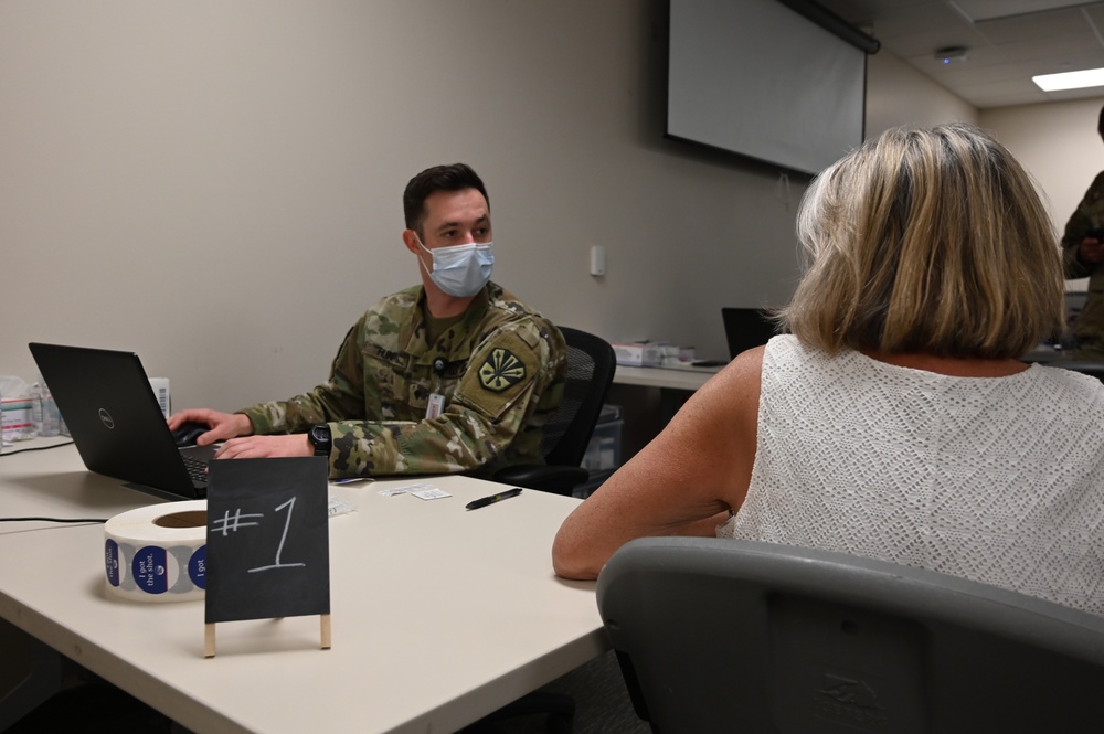 AZNG supports vaccination site in Mohave County