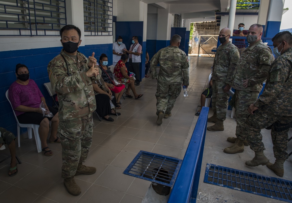 JTF-Bravo leaders visit Zacatillo Island MEDRETE during Resolute Sentinel 21