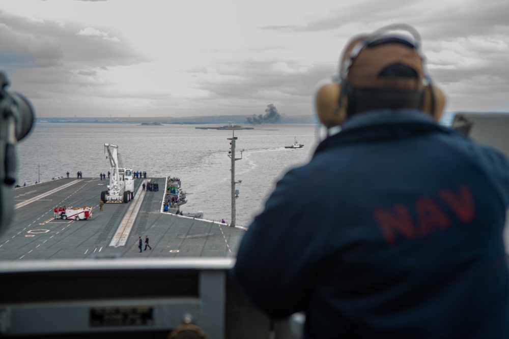 USS Ronald Reagan (CVN 76) Sea Trials Bridge and Lookout