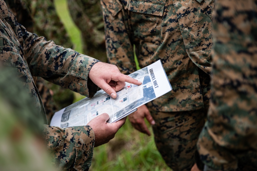 ARC-21 | U.S., French, Japanese troops conduct amphibious landing rehearsal
