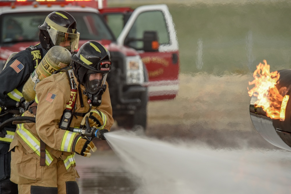 Buckley Garrison Command Team Participates in Firefighting Exercise