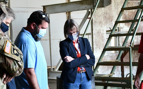 Executive Technical Director tour of DEVCOM DAC Facilities