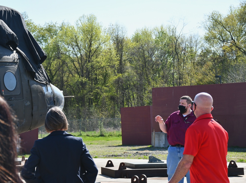 Executive Technical Director tour of DEVCOM DAC Facilities