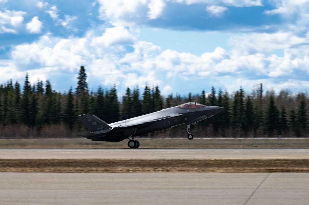 355th Fighter Squadron receives two more F-35s