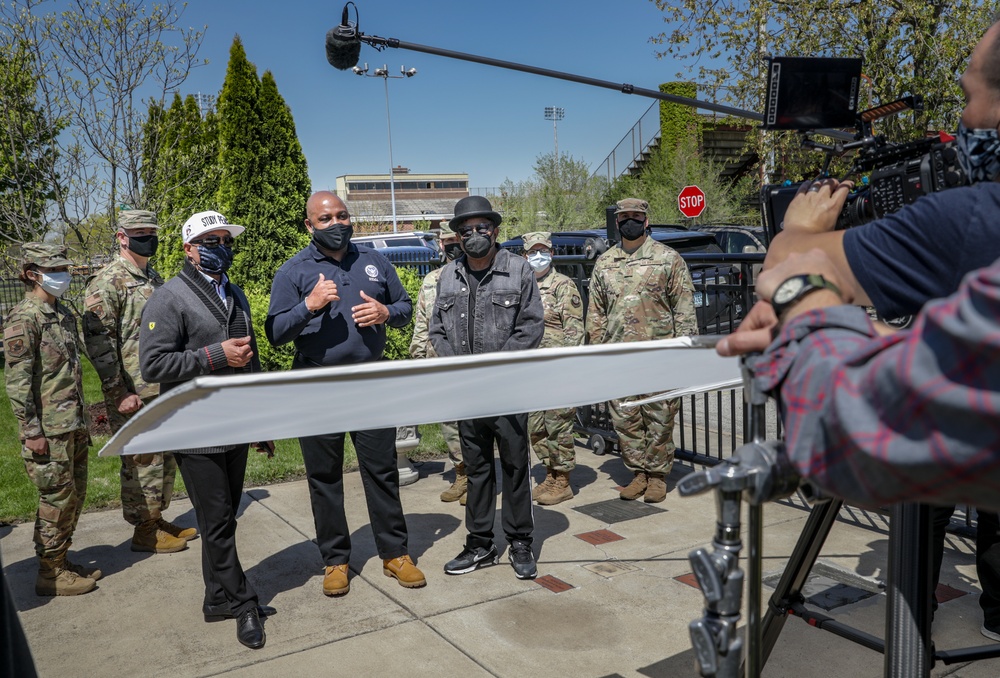 Members of Jackson family meet with U.S. Air Force personnel