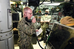 Commander, U.S. Submarine Forces visits the “Submarine Capital of the World”