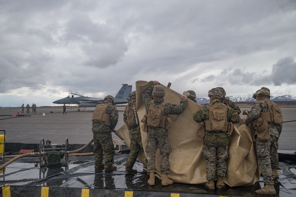 15th MEU Marines refuel F15C at FARP during Northern Edge 2021