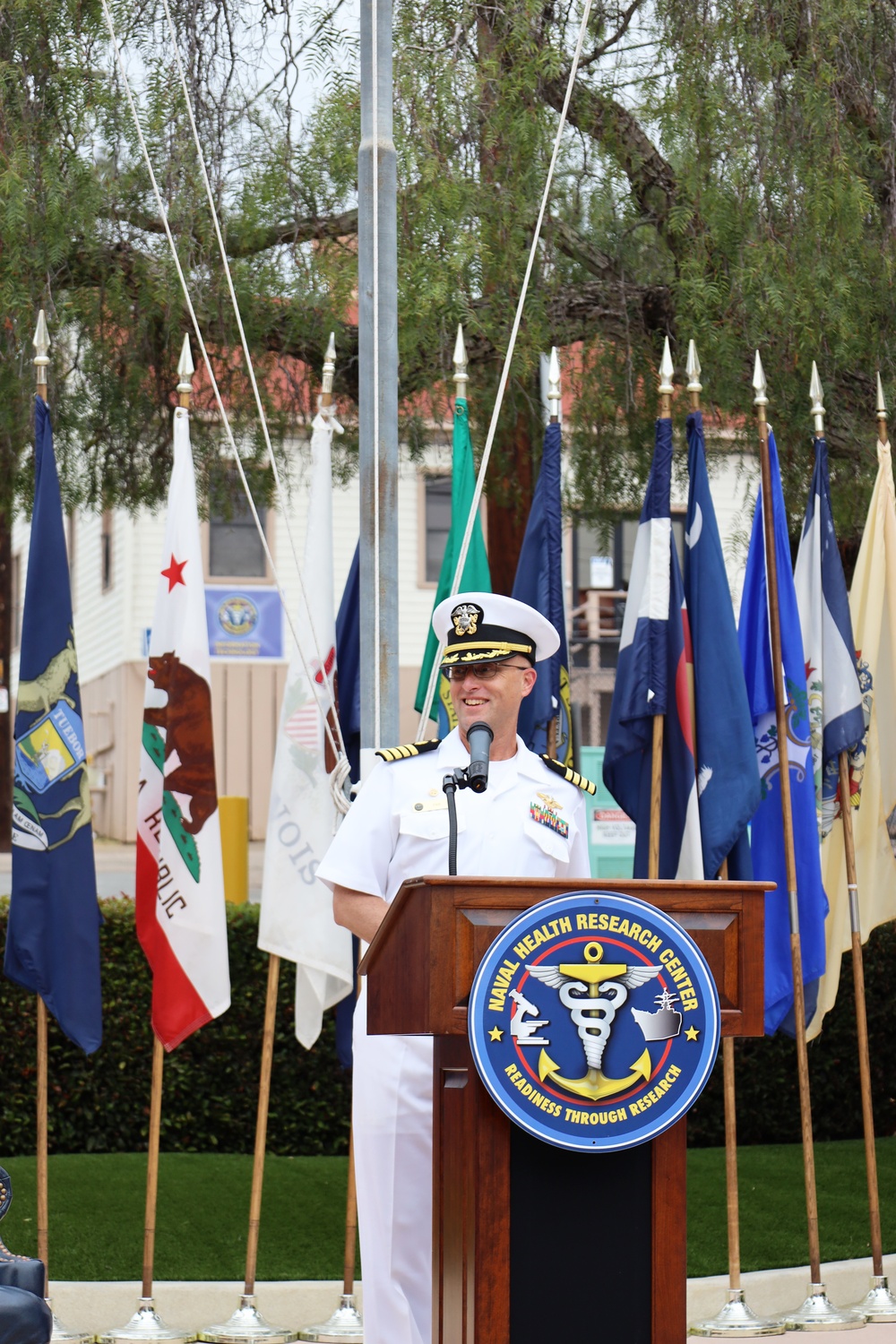 Naval Medical Forces Pacific Commander Presides Over Naval Health Research Center Change of Command
