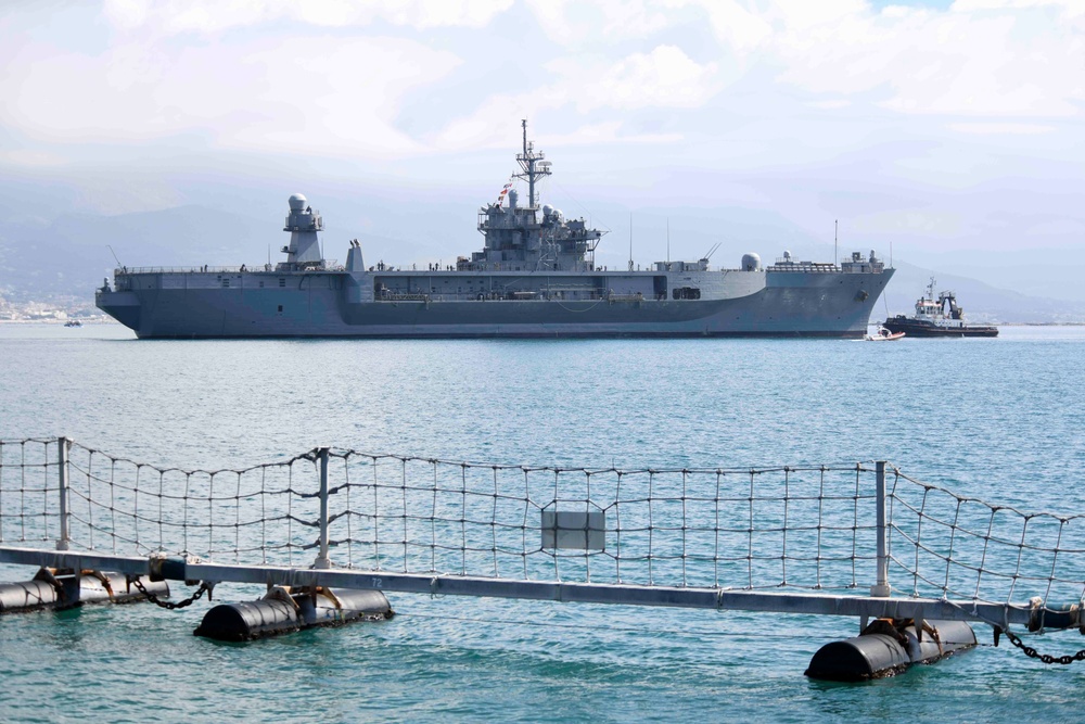 USS Mt. Whitney Departs Gaeta