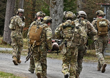 U.S. Army Green Berets Conduct MEDEVAC Training