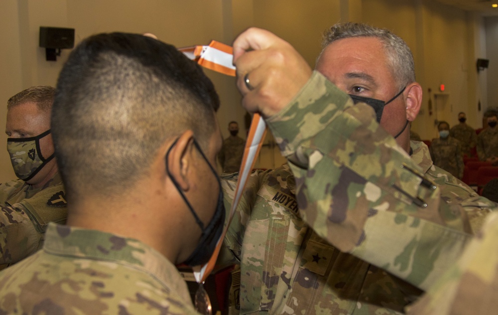 Task Force Spartan Signal Soldier receives Bronze Order of Mercury