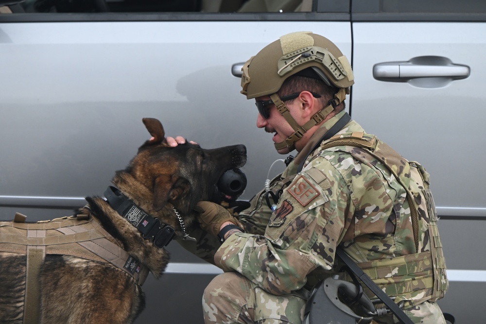 Military working dog handlers train at NDANG regional training site