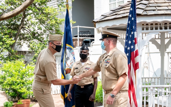 CSCS Korhy Flanary, CS1 Gideon Ige reenlistment ceremony