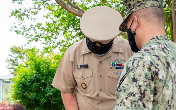 CSCS Korhy Flanary, CS1 Gideon Ige reenlistment ceremony