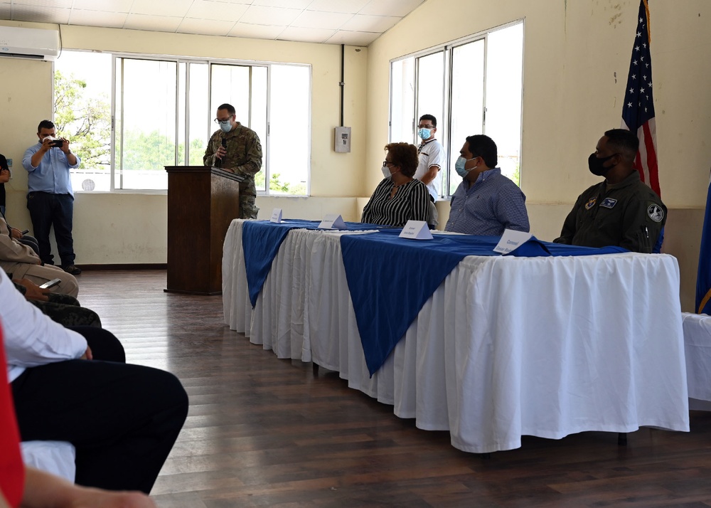 Resolute Sentinel 21: Medics prepare for surgery in Choluteca