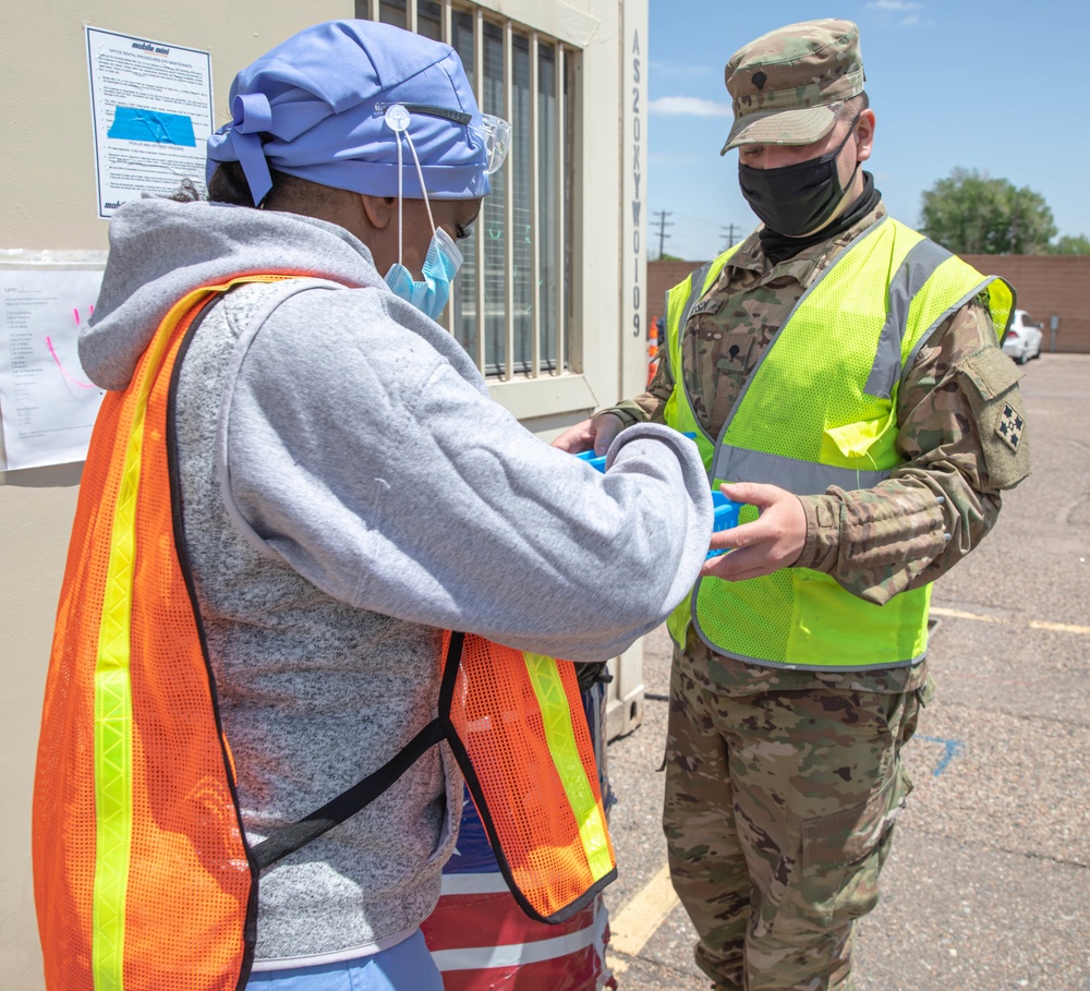 2nd Stryker Brigade Combat Team, 4th Infantry Division Soldiers continue vaccination mission in Pueblo, Colorado