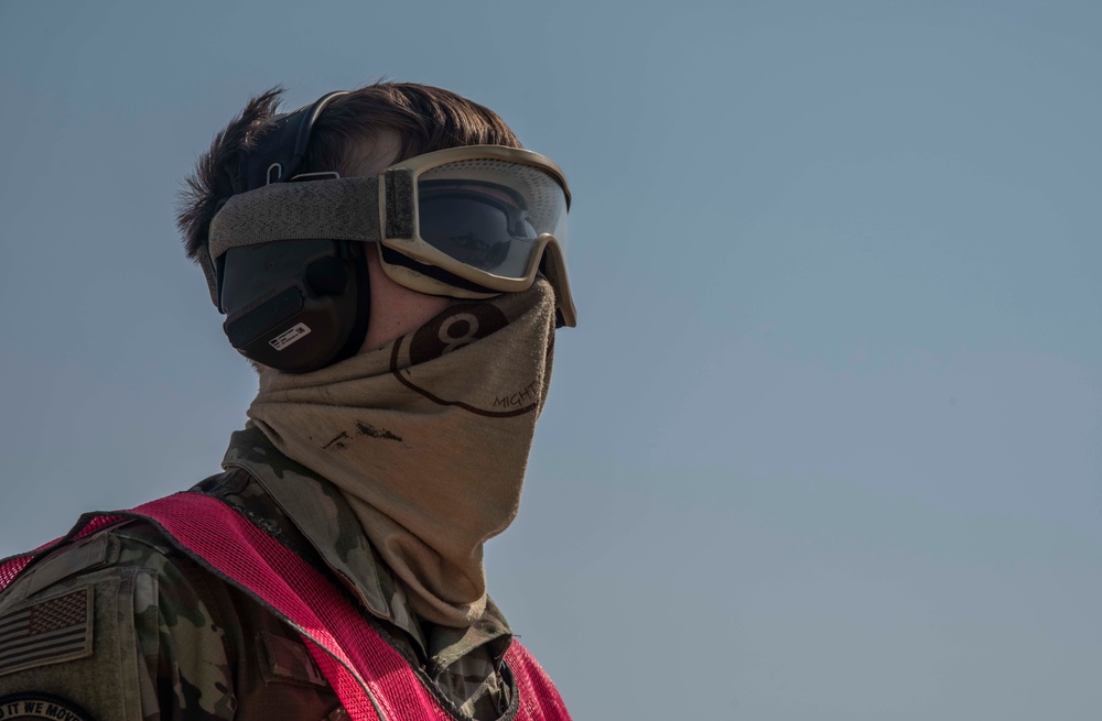 C-17s deliver cargo to support Afghanistan drawdown