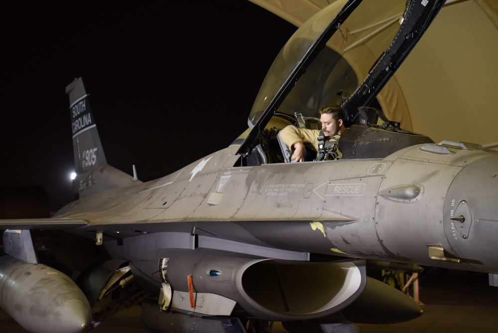 157th Airmen prepare jets for takeoff