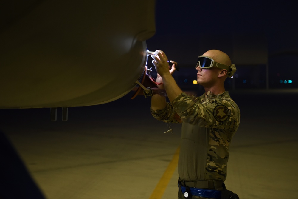 157th Airmen prepare jets for takeoff