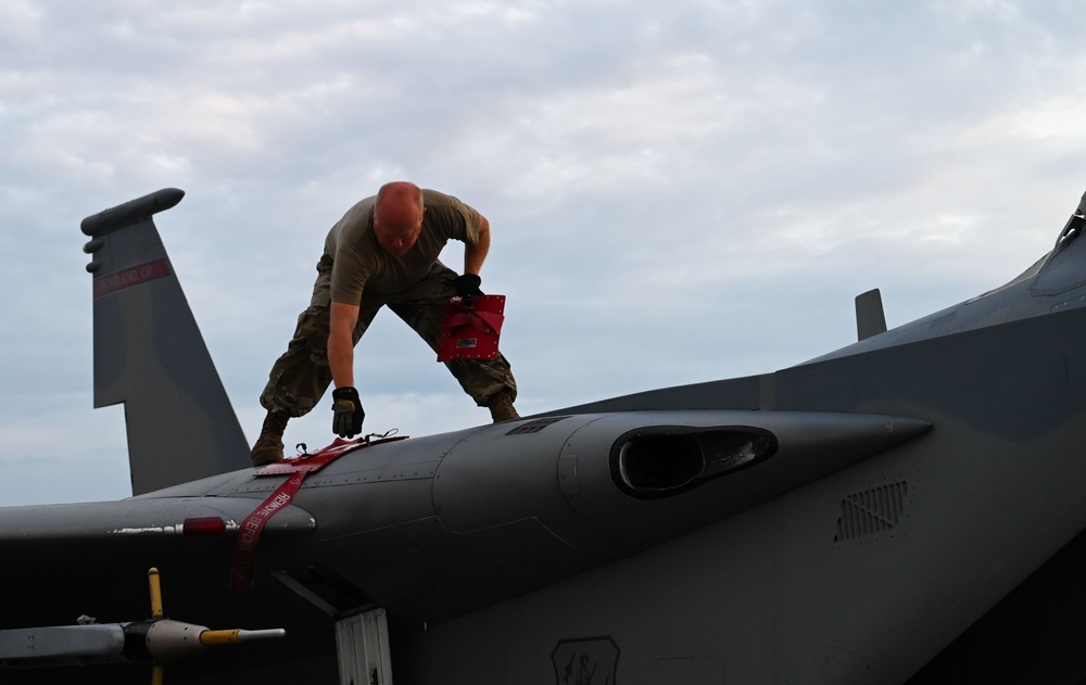 Crew chief removes flying flags during Sentry Savannah 2021 (PST 3 of 8)