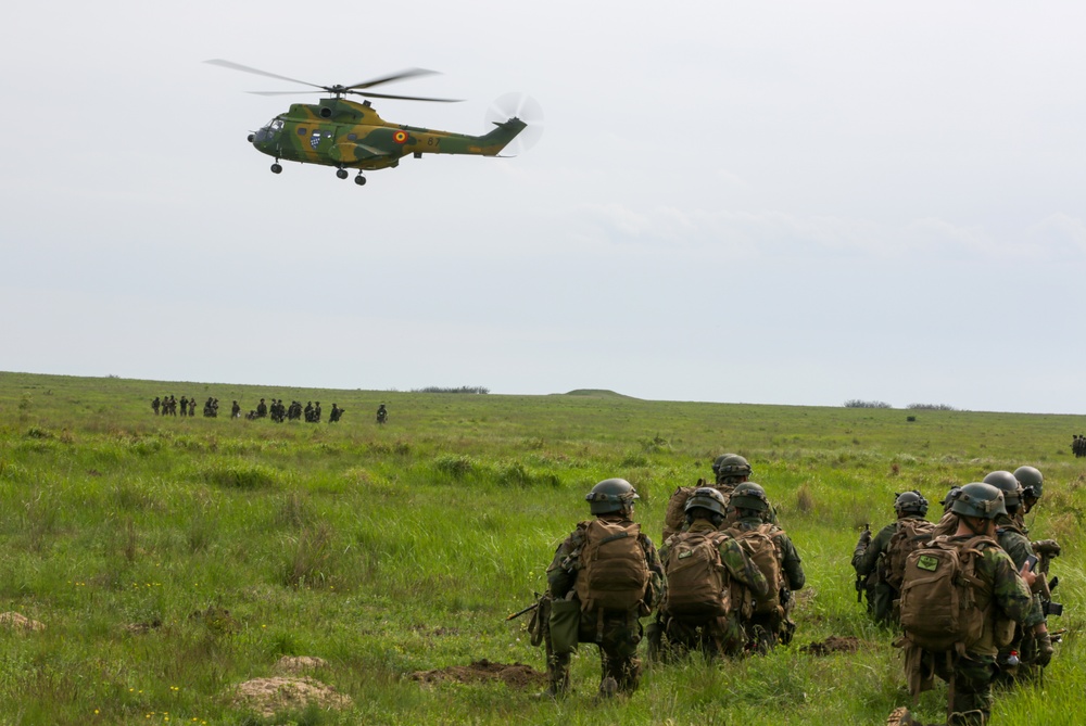 Soldiers wait at pickup zone