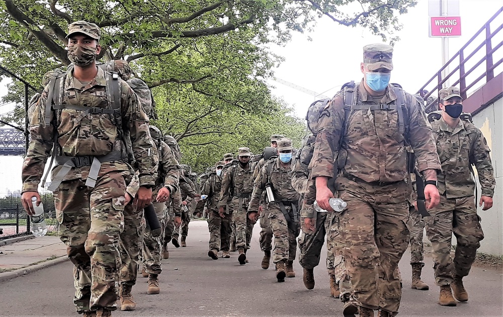 NYARNG &quot;Fighting 69th&quot; Infantry Regiment Conduct 6 Mile Ruck March in NYC