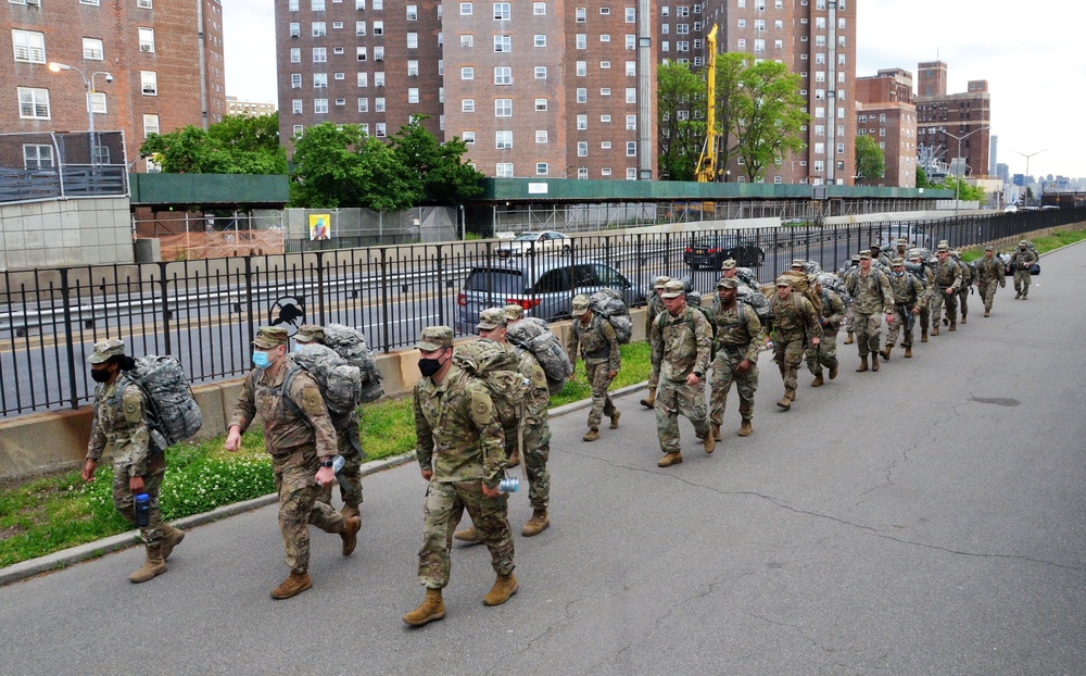 NYARNG &quot;Fighting 69th&quot; Infantry Regiment Conduct 6 Mile Ruck March in NYC