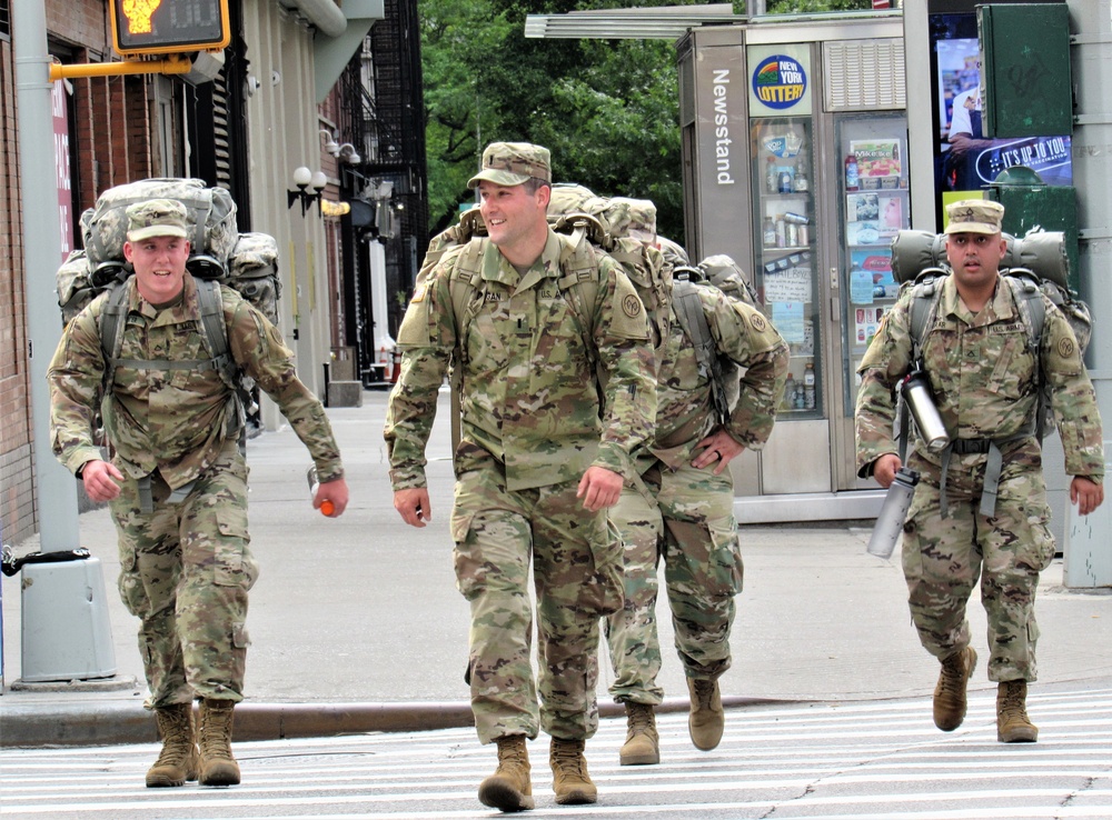 NYARNG &quot;Fighting 69th&quot; Infantry Regiment Conduct 6 Mile Ruck March in NYC