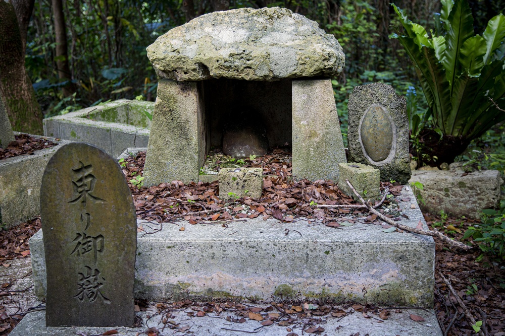 Okinawan residents, tourists and service members tour the Chatan Castle Ruins