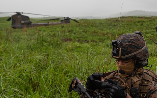 ARC-21 | U.S., French, Japanese troops conduct multilateral assault