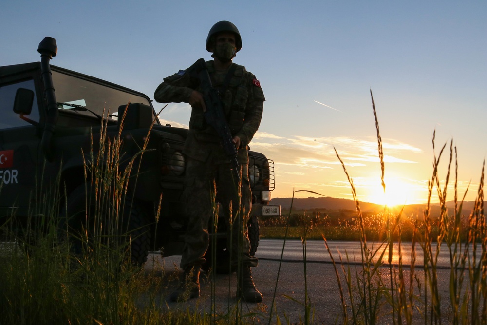 Turkish KFOR Soldiers conduct patrol with Kosovo Police