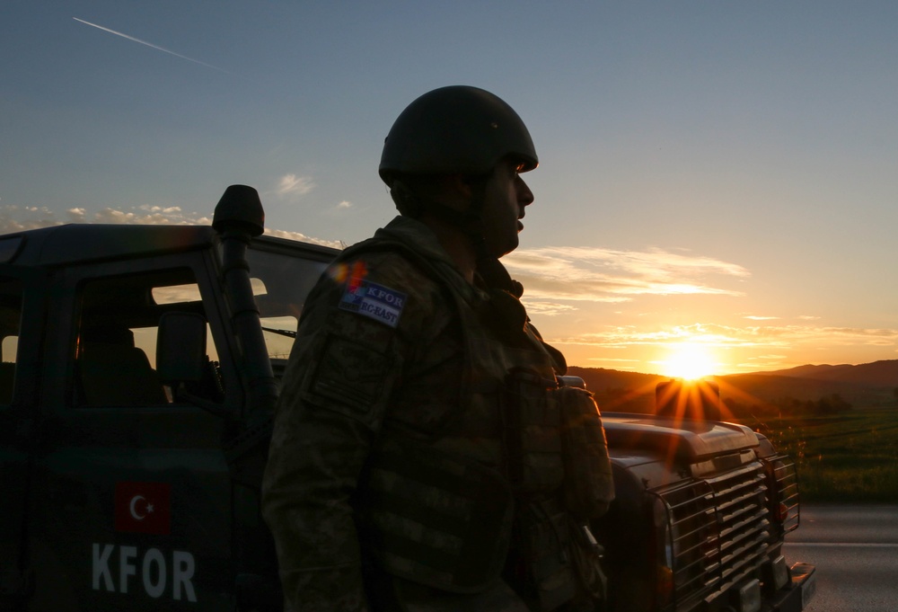 Turkish KFOR Soldiers conduct patrol with Kosovo Police