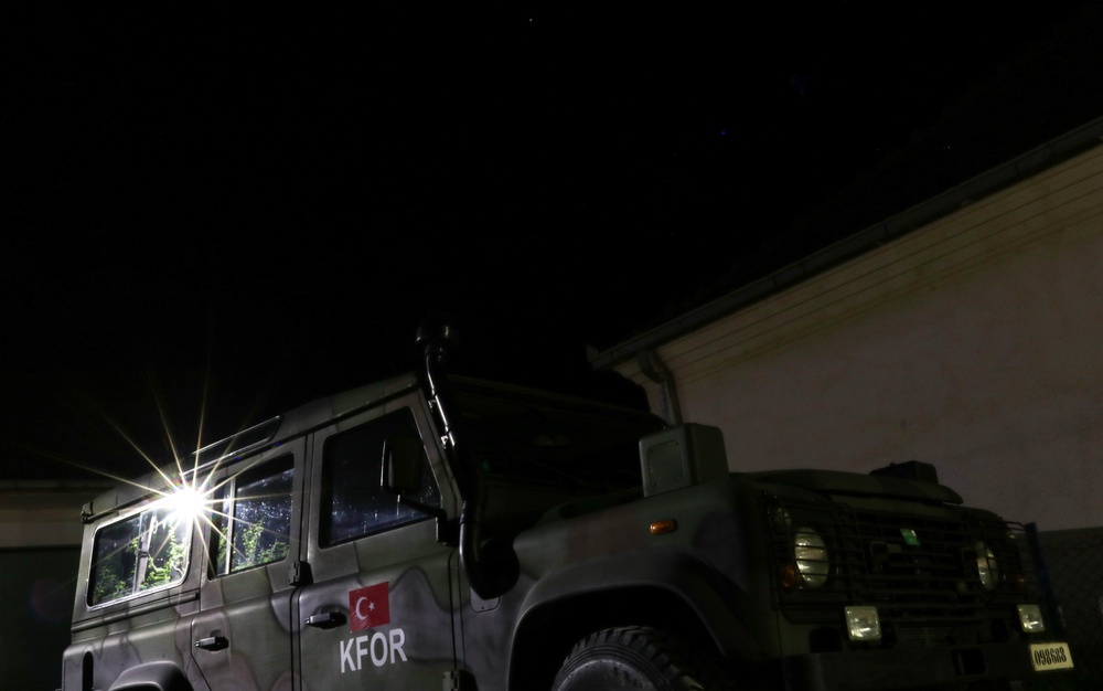 Turkish KFOR Soldiers conduct patrol with Kosovo Police