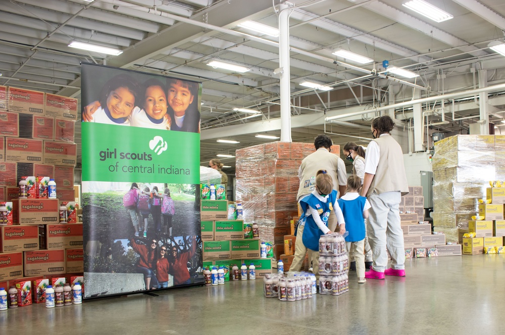 Girl Scouts make Operation: Cookie Drop delivery Prairie Farms set to bring the milk