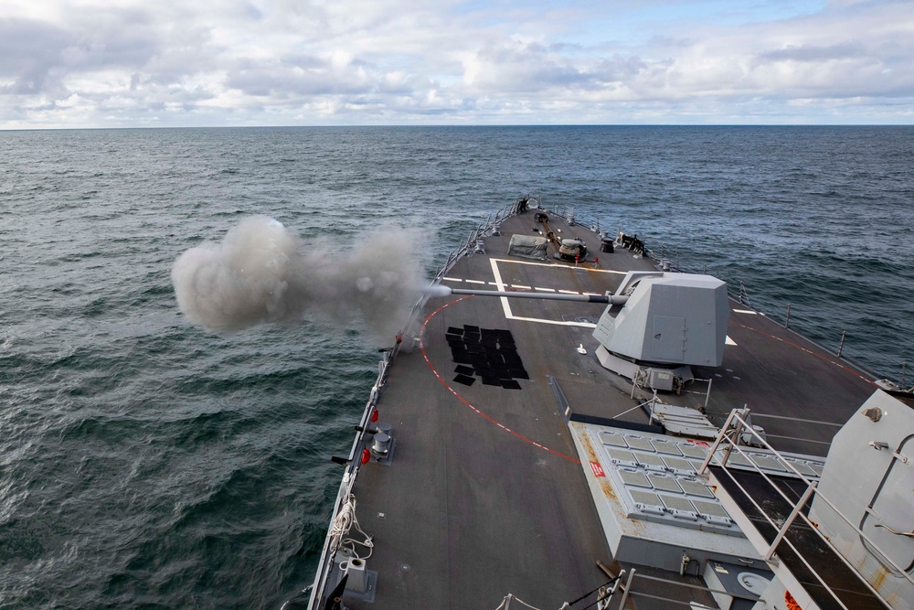 USS Paul Ignatius (DDG 117) - At-Sea Demo/Formidable Shield 2021