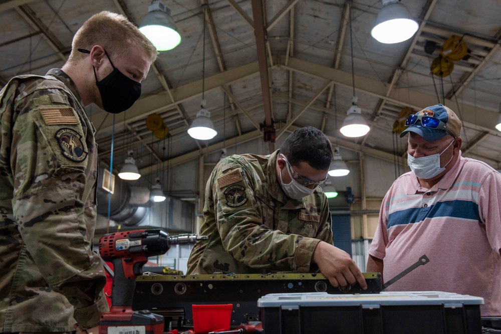 Air Force Engineering and Technical Services Team train Airmen, serve as technical advisors