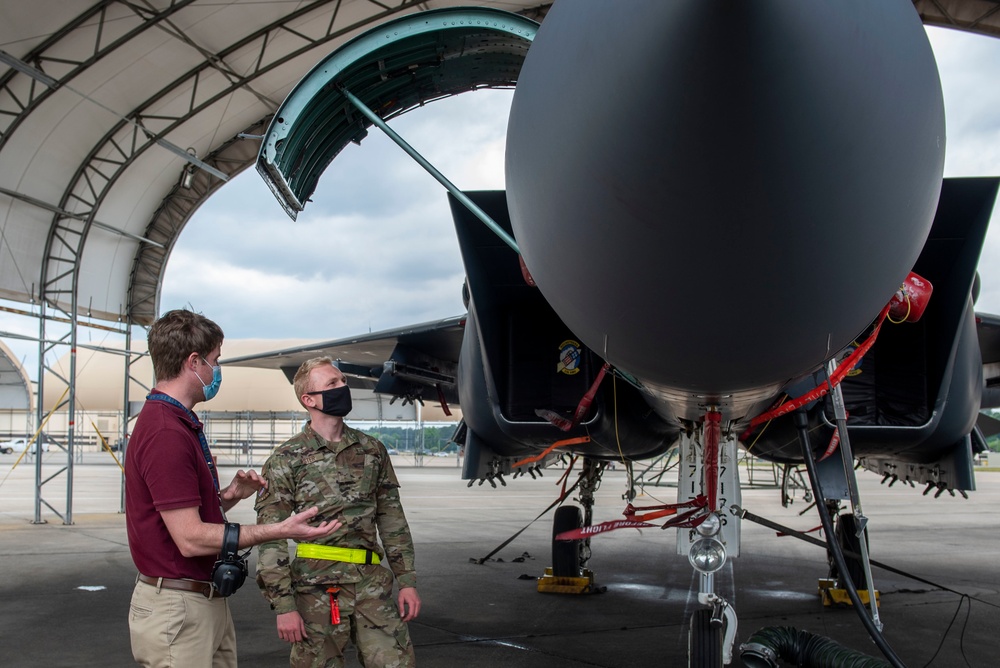 Air Force Engineering and Technical Services Team train Airmen, serve as technical advisors