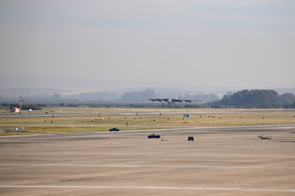 2nd Bomb Wing arrives in Spain for Bomber Task Force Europe