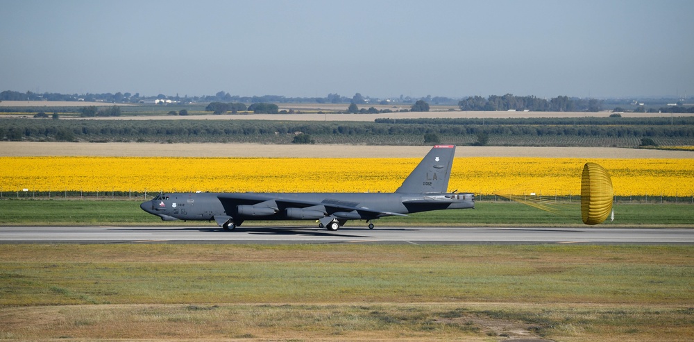 2nd Bomb Wing arrives in Spain for Bomber Task Force Europe