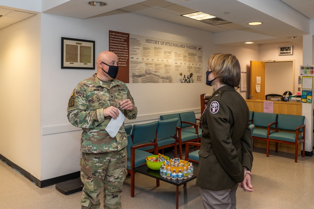 Brigadier General Mary V. Krueger visits Walter Reed Army Institute of Research