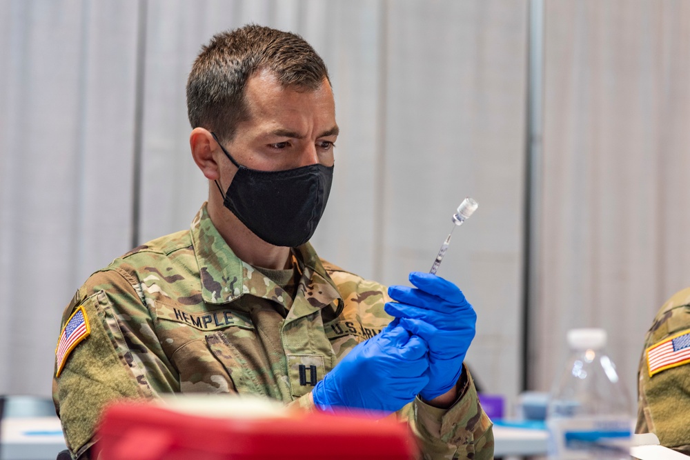 Pa. National Guard members administer COVID-19 vaccine in Philadelphia