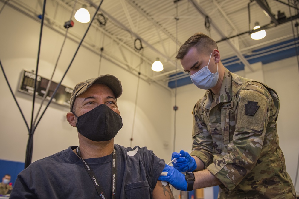 Pa. National Guard members administer COVID-19 vaccine in Philadelphia