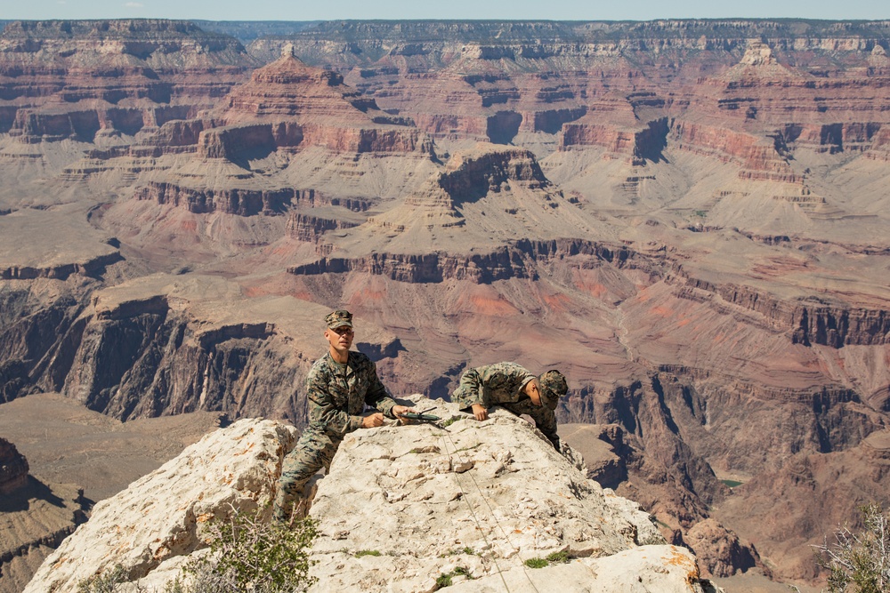 Marines Communicate from Grand Canyon