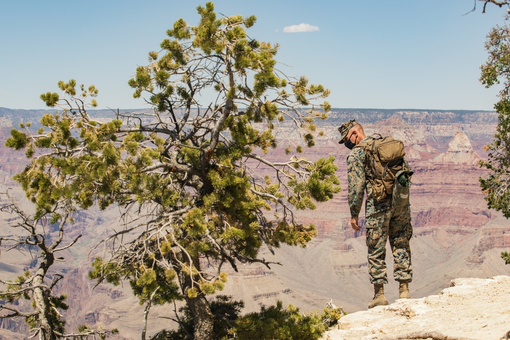 Marines Communicate From Grand Canyon