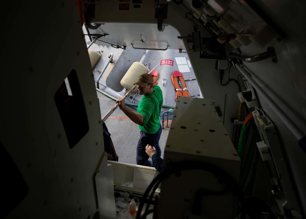 DVIDS - Images - HSC 22 Sailor Conducts Maintenance on 57mm MK 110