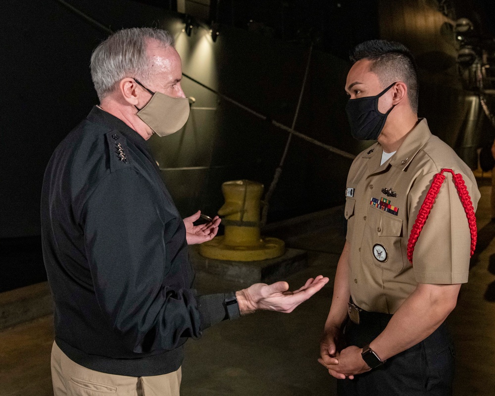 Adm. Lescher at Recruit Training Command