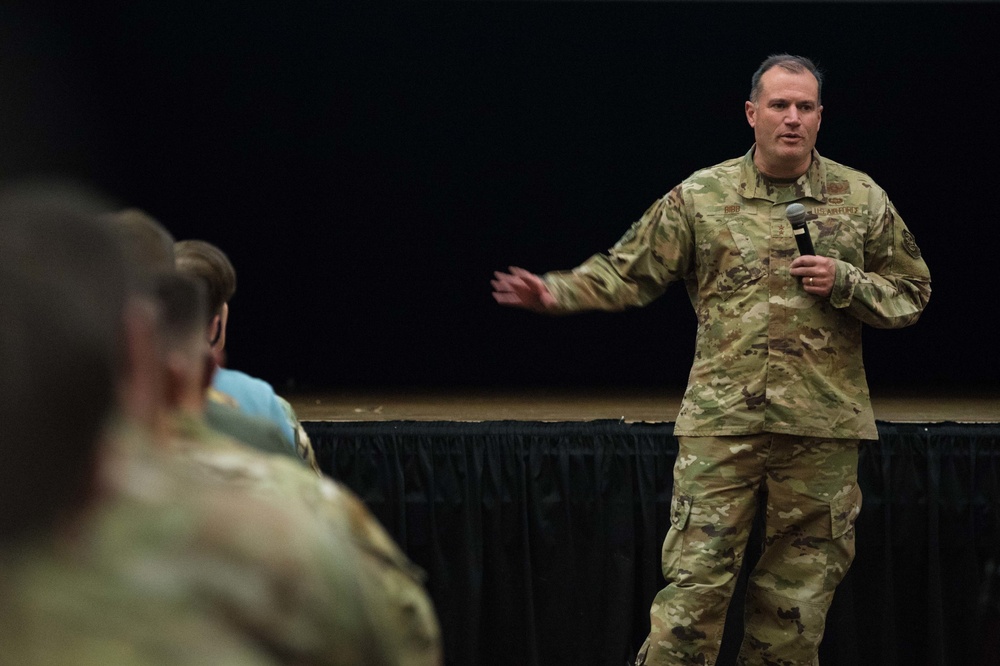 18th Air Force Commander visits McConnell