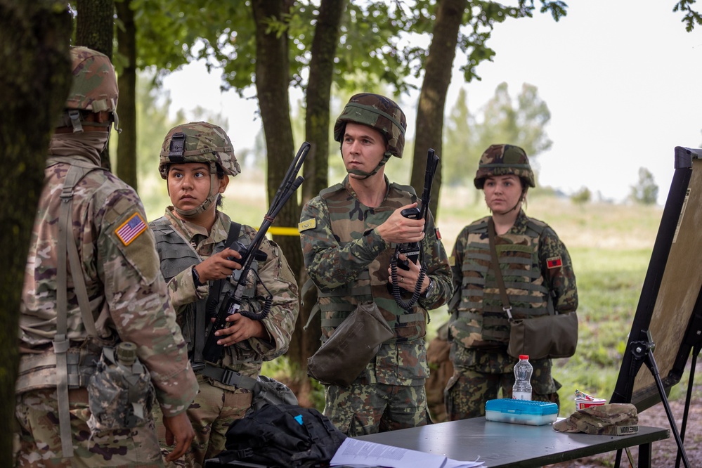 Florida National Guard trains with Albanian Cadets