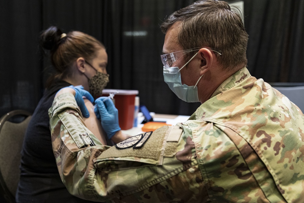 Milwaukee Community Vaccination Center Soldiers Administering Vaccines